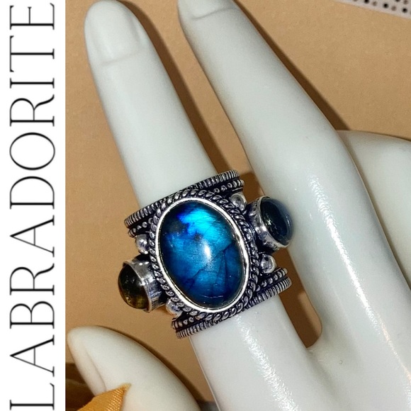 * Blue Flash * Labradorite Gemstone Chunky Handmade Shield Armor Ring - Picture 2 of 8